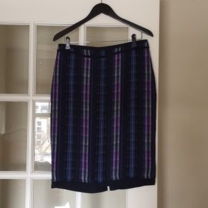 BR knee length navy and purple pencil skirt size 8